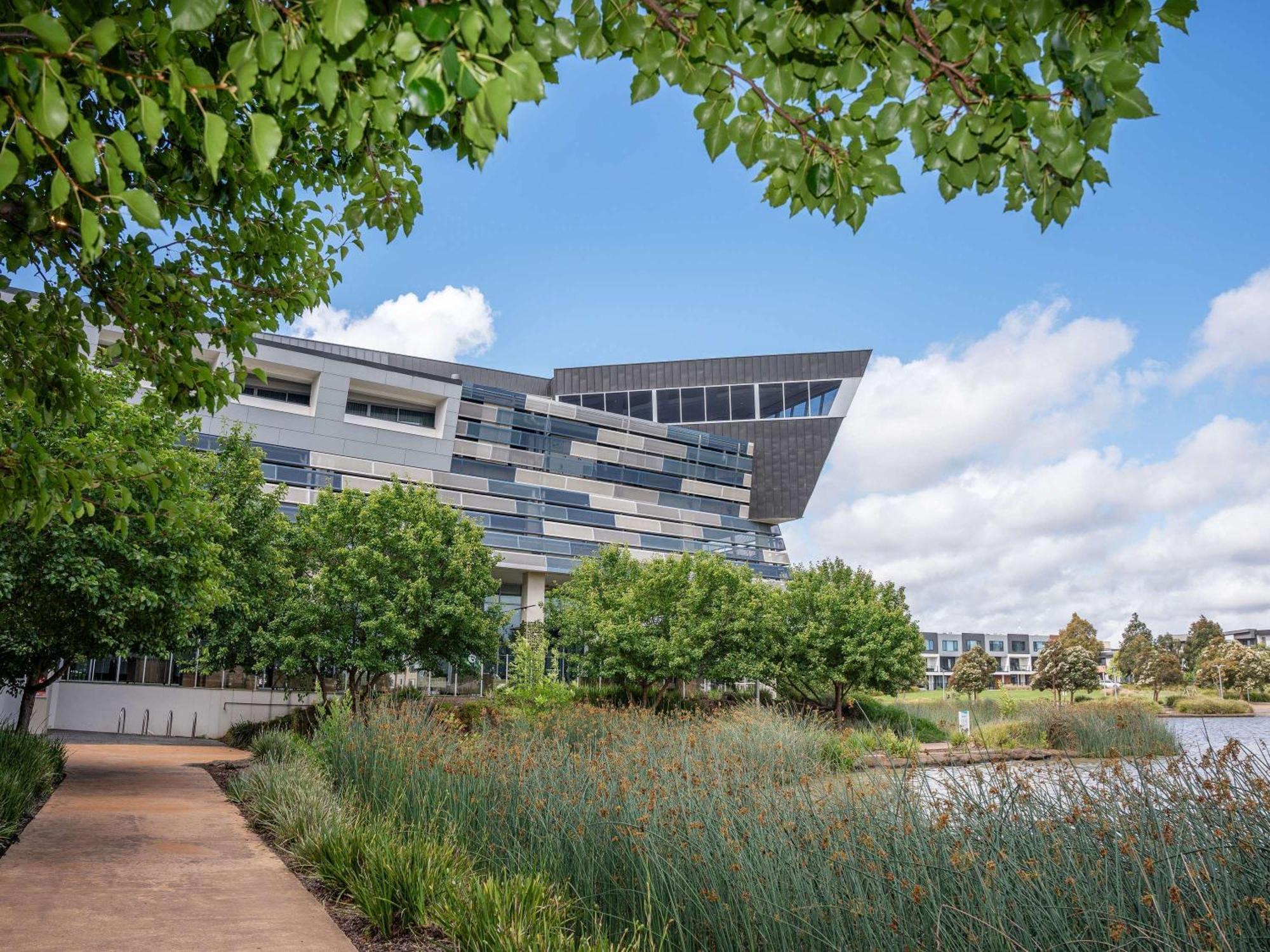 Mercure Melbourne Caroline Springs Extérieur photo